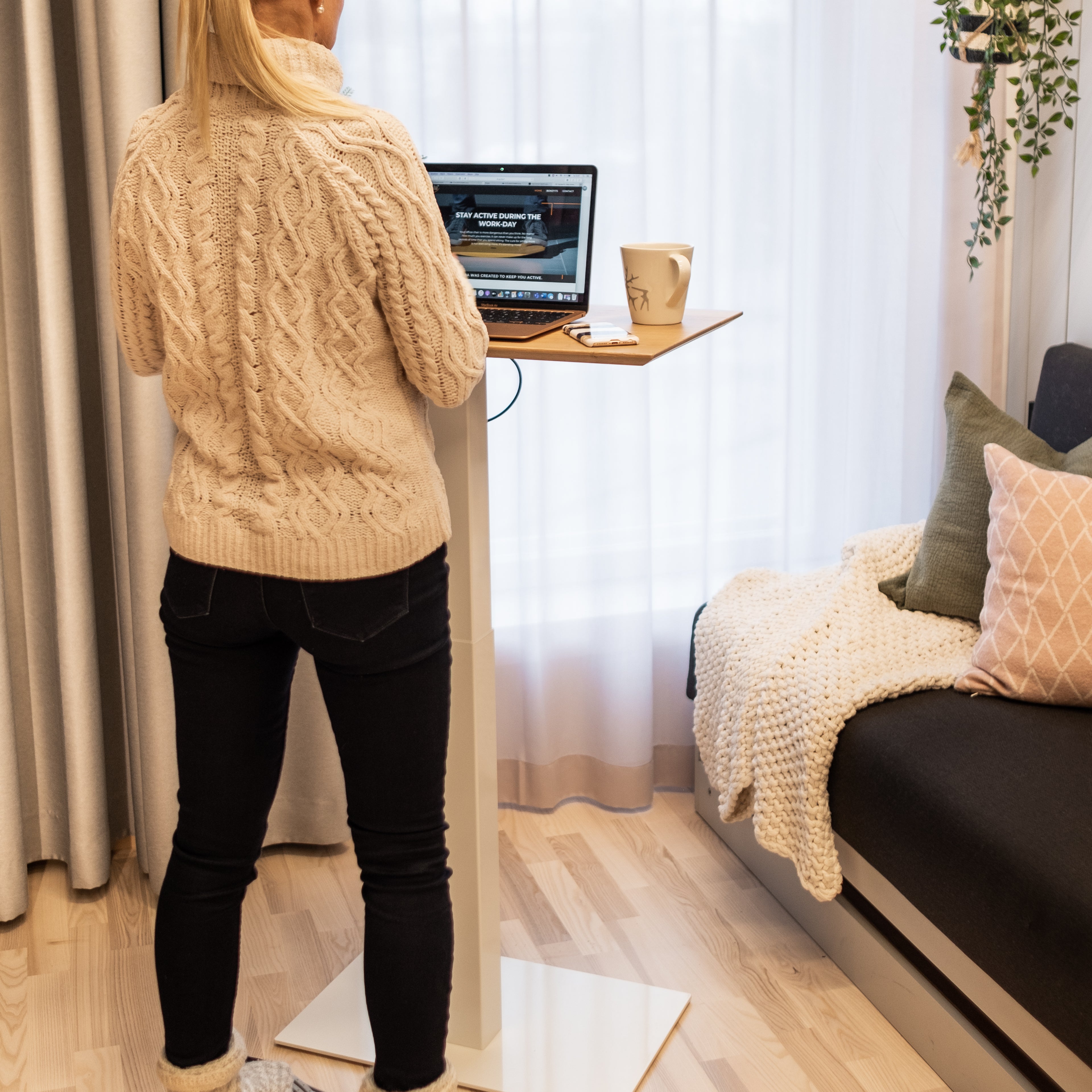 Gymba board with MAHTUVA M table.