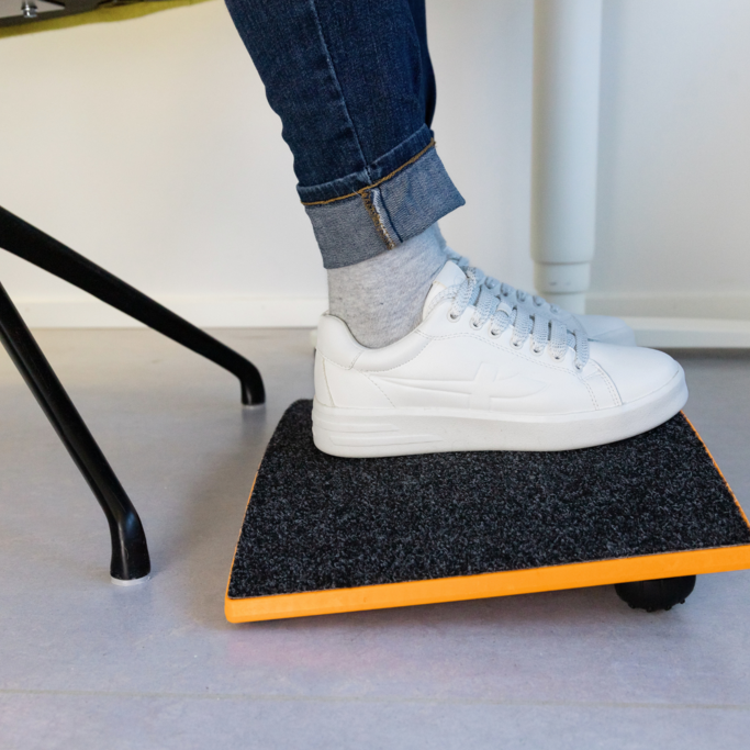 Gymba also works as a leg support