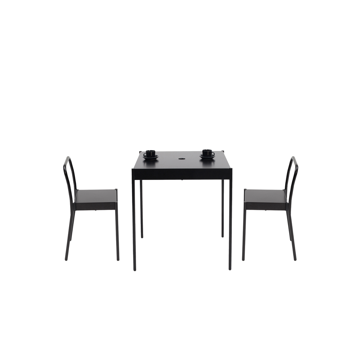Black La Table-C1T chair with a La Table table