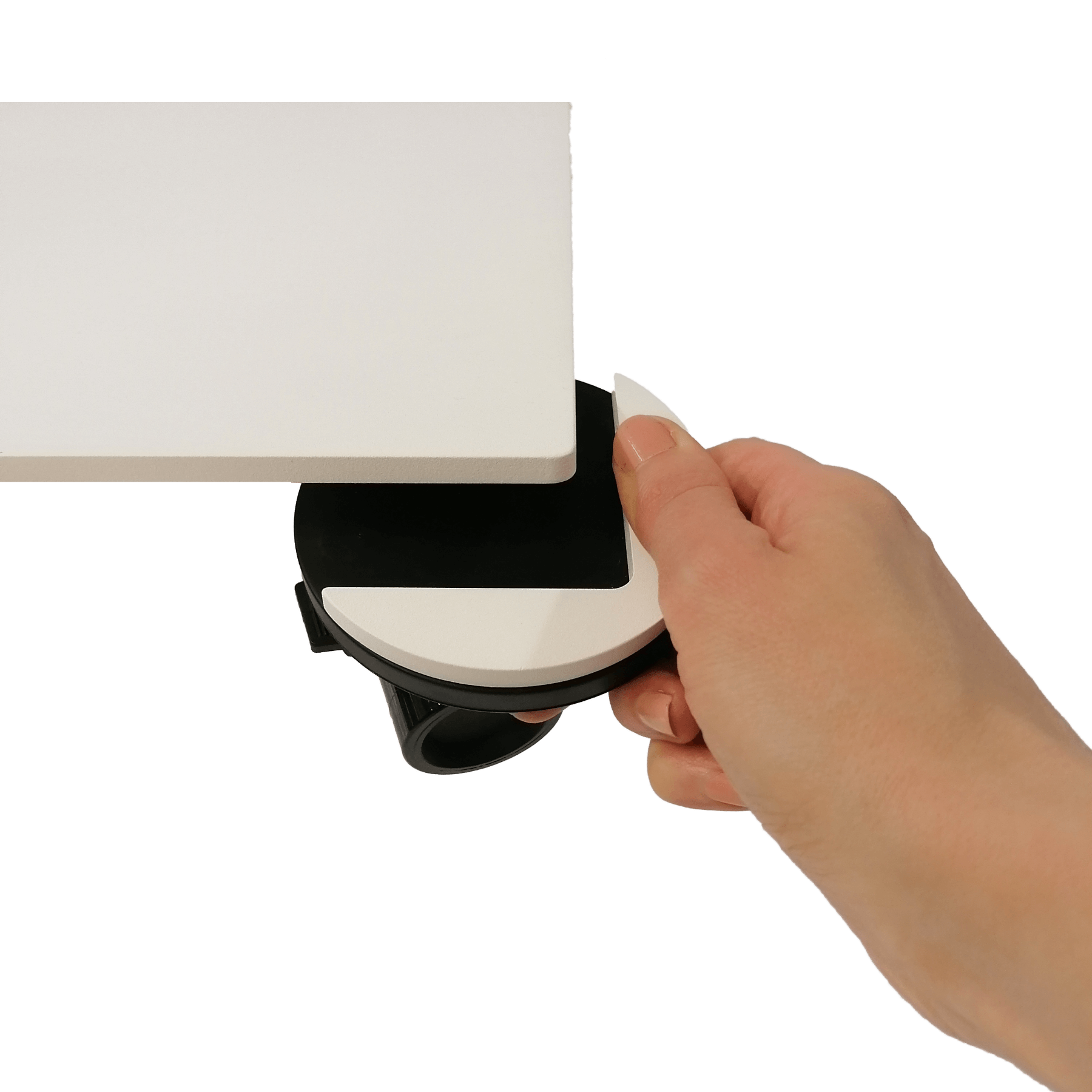 The MAHTUVA wheels can be easily added to the tables afterwards.